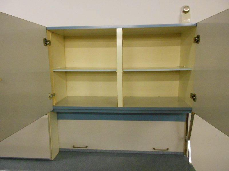 SCHRANK KÜCHENSCHRANK RESOPAL 70ER JAHRE ORIGINALZUSTAND weiss blau | eBay