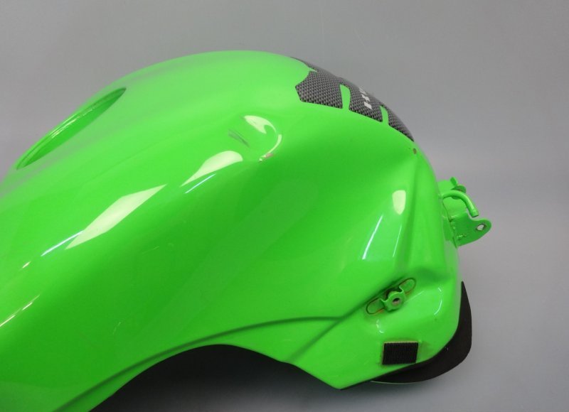 2008 zx6r gas tank