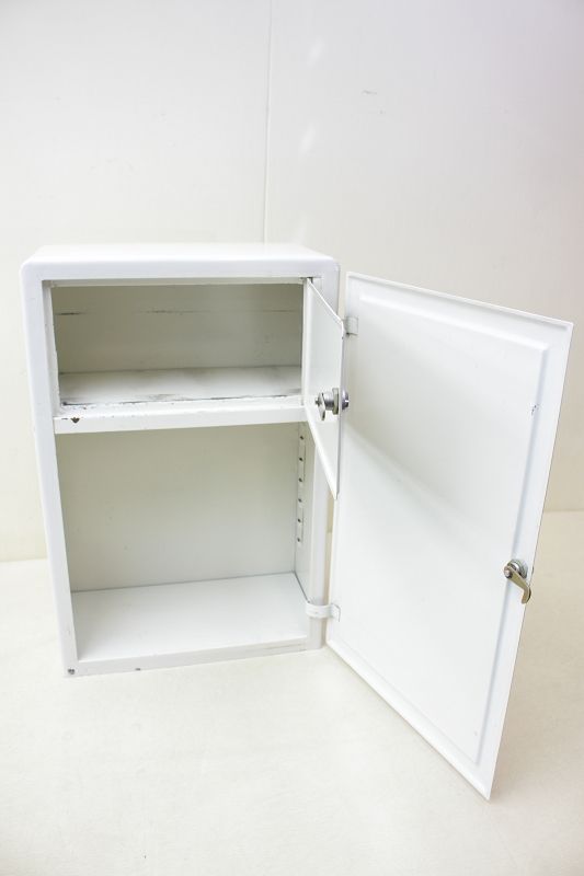 alter Arztschrank, Apothekerschrank, Medizinschrank Vintage metall | eBay