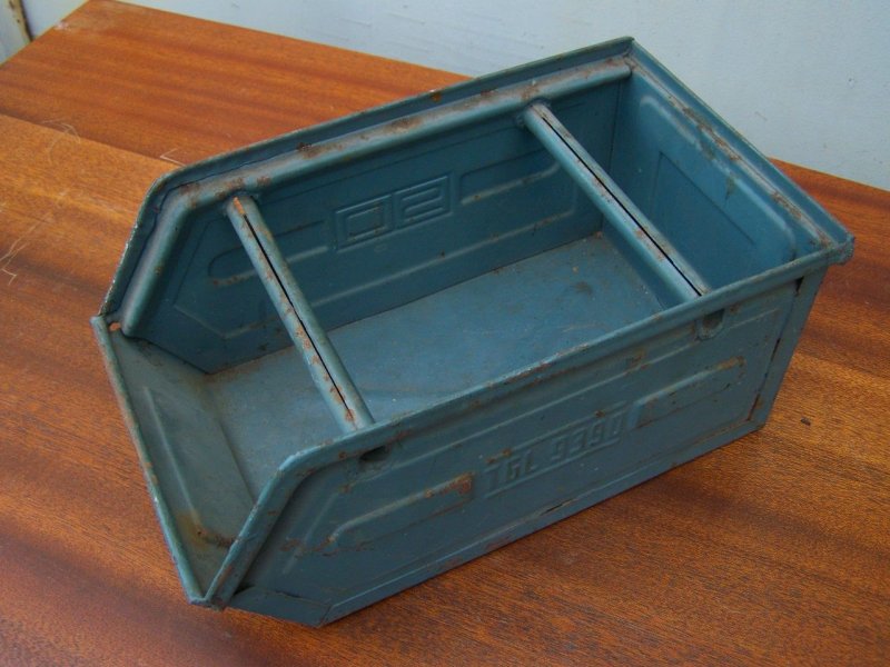 Alte Lagerkiste Metall, Industriedesign Regal, Loft Design Metallkiste