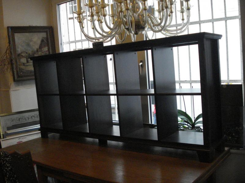 Moderner Raumteiler / Bücherregal / Regal / Theke, Lieferung preiswert