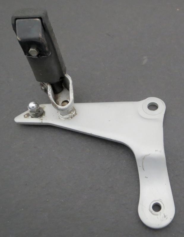 Sym Husky rear seat