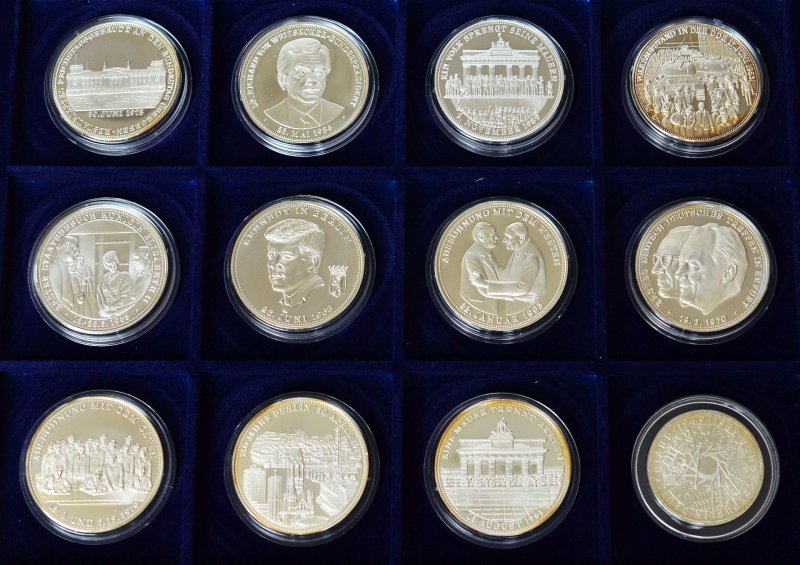 40 Jahre Bundesrepublik Deutschland 23 Medaillen Silber +1x 10 DM Silber 552 g eBay