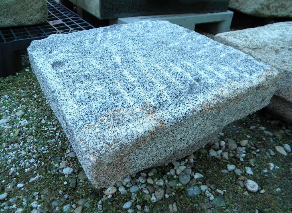 2 ant. runde SÄULEN 1840 GRANITSÄULE mit KAPITELL Steinsäule+Podest