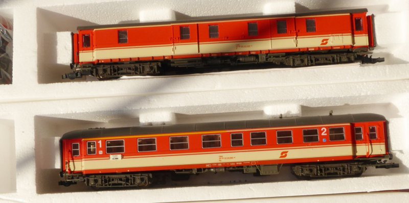 Roco 44572 2 x , 44573, 44574 Set 4 x Altbau-Personenwagen ÖBB Epoche 4