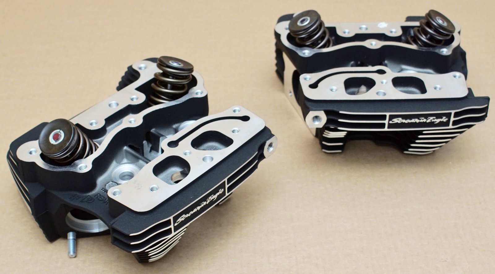 Harley Original Screamin` Eagle Cylinder Head Cylinder Head Dyna