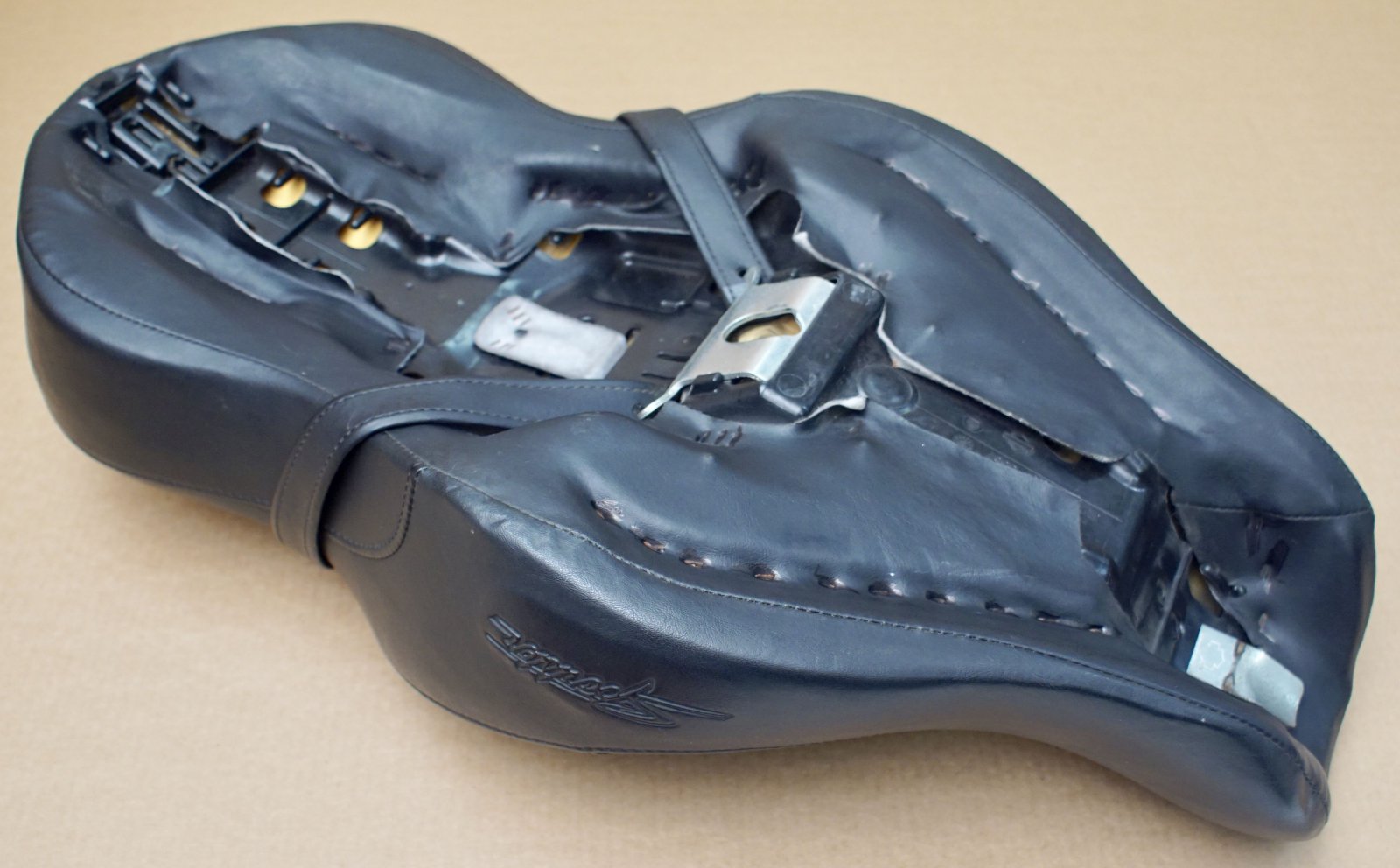 Harley Original " Sundowner " Bench Sportster Seat Seat down 07 eBay