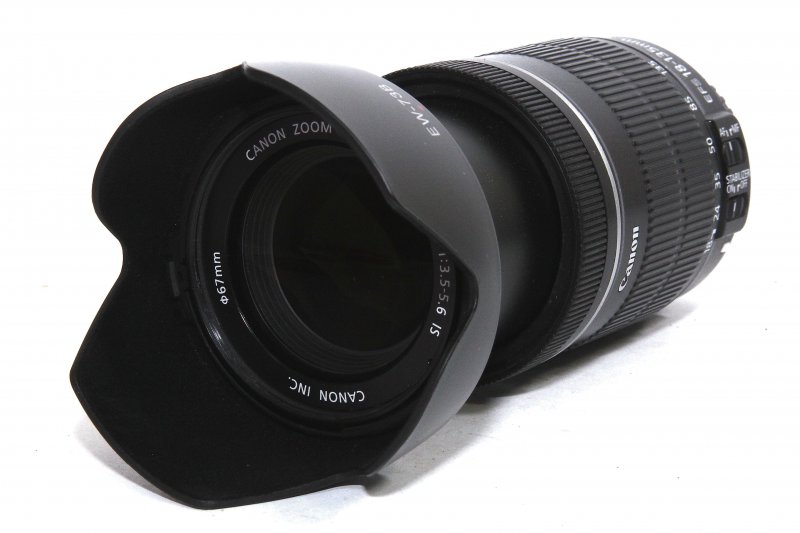 Canon EF-S 18-135mm f/3.5-5.6 IS Reisezoom Tele Objektiv für Canon EOS