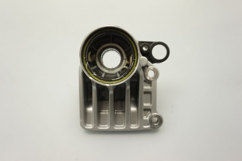 Vorderrad Radnabe Halter Nabe front wheel hub Vespa Piaggio GTS 125 250 300