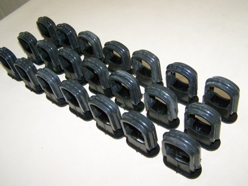 10 Alte Kabelklemmen Size S Bakelit für Schalter Steckdose Kabelschelle