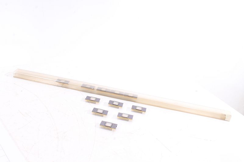 Pdip 24 Gold Pins Eprom 1 Piece U2732 CC35 Mme Z Xd