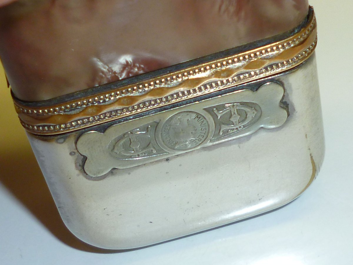 Rare ancien briquet essence rechargeable, ministere des finances