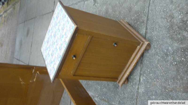 altes antikes schlafzimmer schrank kleiderschrank waschtisch nachttisch