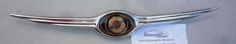 Emblem Ornament Zeichen Kühlergrill Frontgrill Chrysler Sebring 03-04 04805526AA