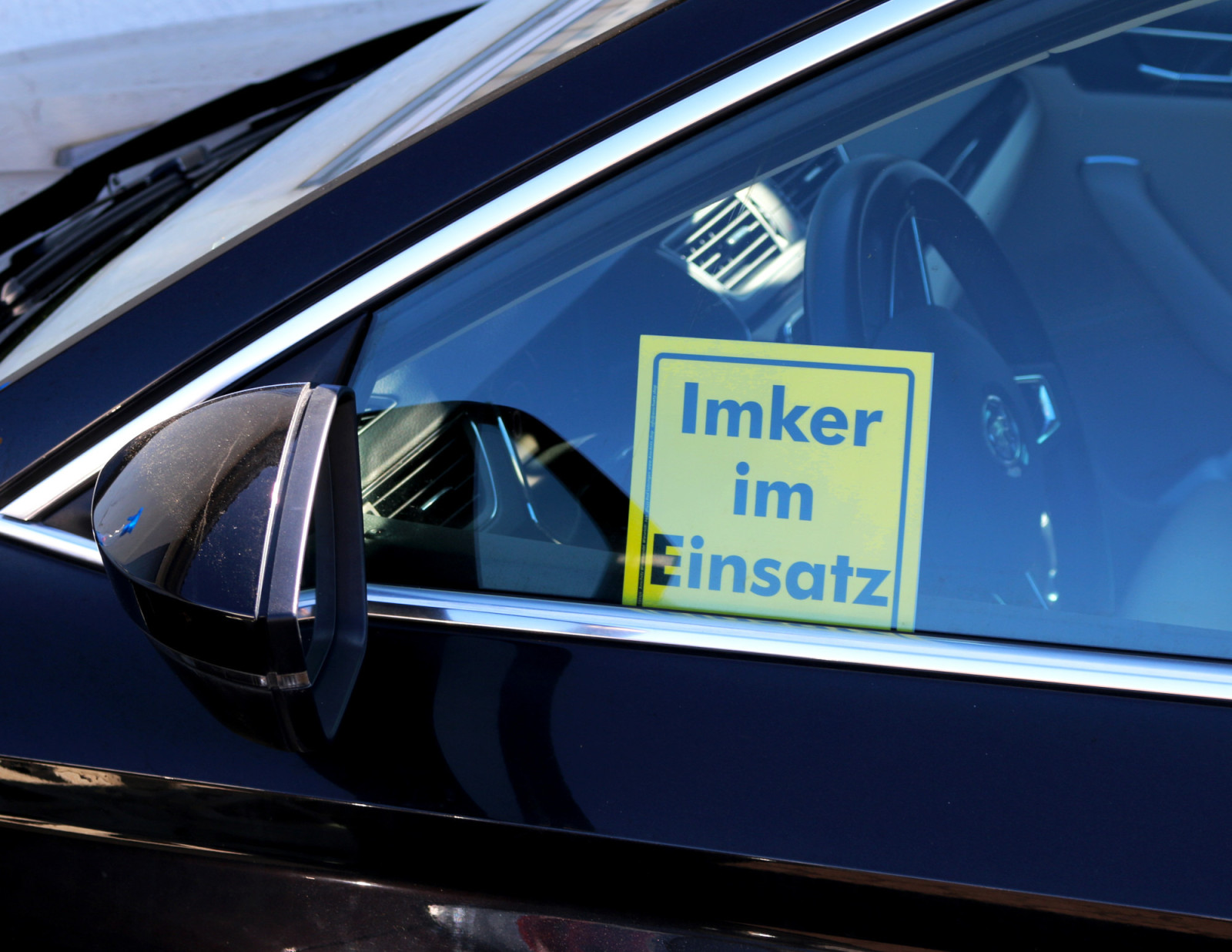 Auto Schild Imker im Einsatz 150x150mm stabil