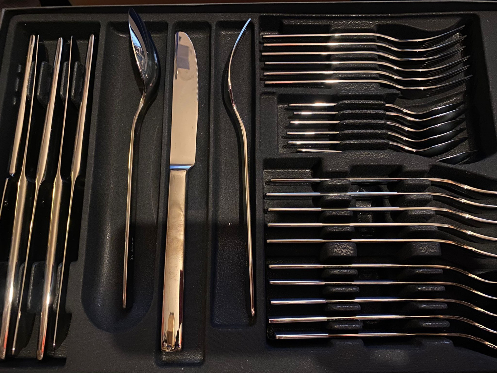 WMF Besteck-Set, 30-teilig, Cromargan protect Midnight Edition