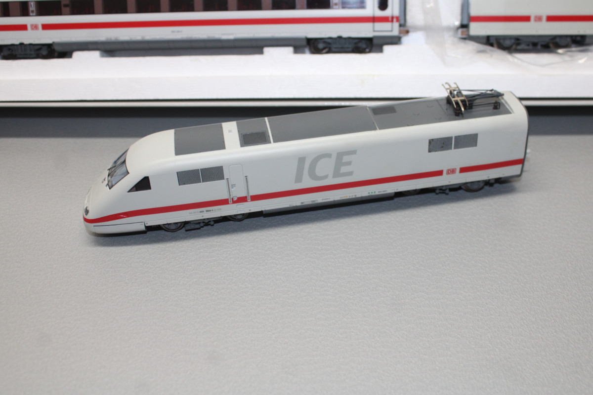 Märklin 37703 Mfx Digital Train Set ICE Series 401 DB AG