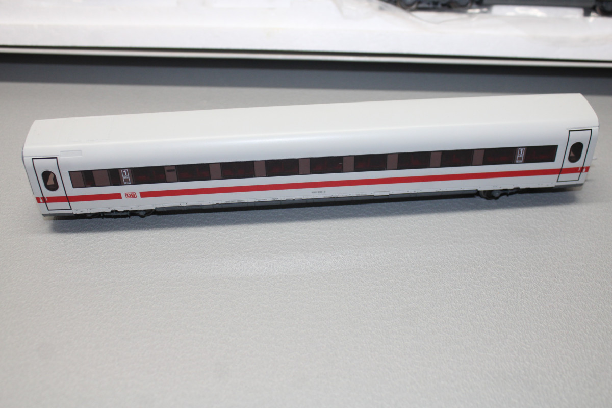 Märklin 37703 Mfx Digital Train Set ICE Series 401 DB AG