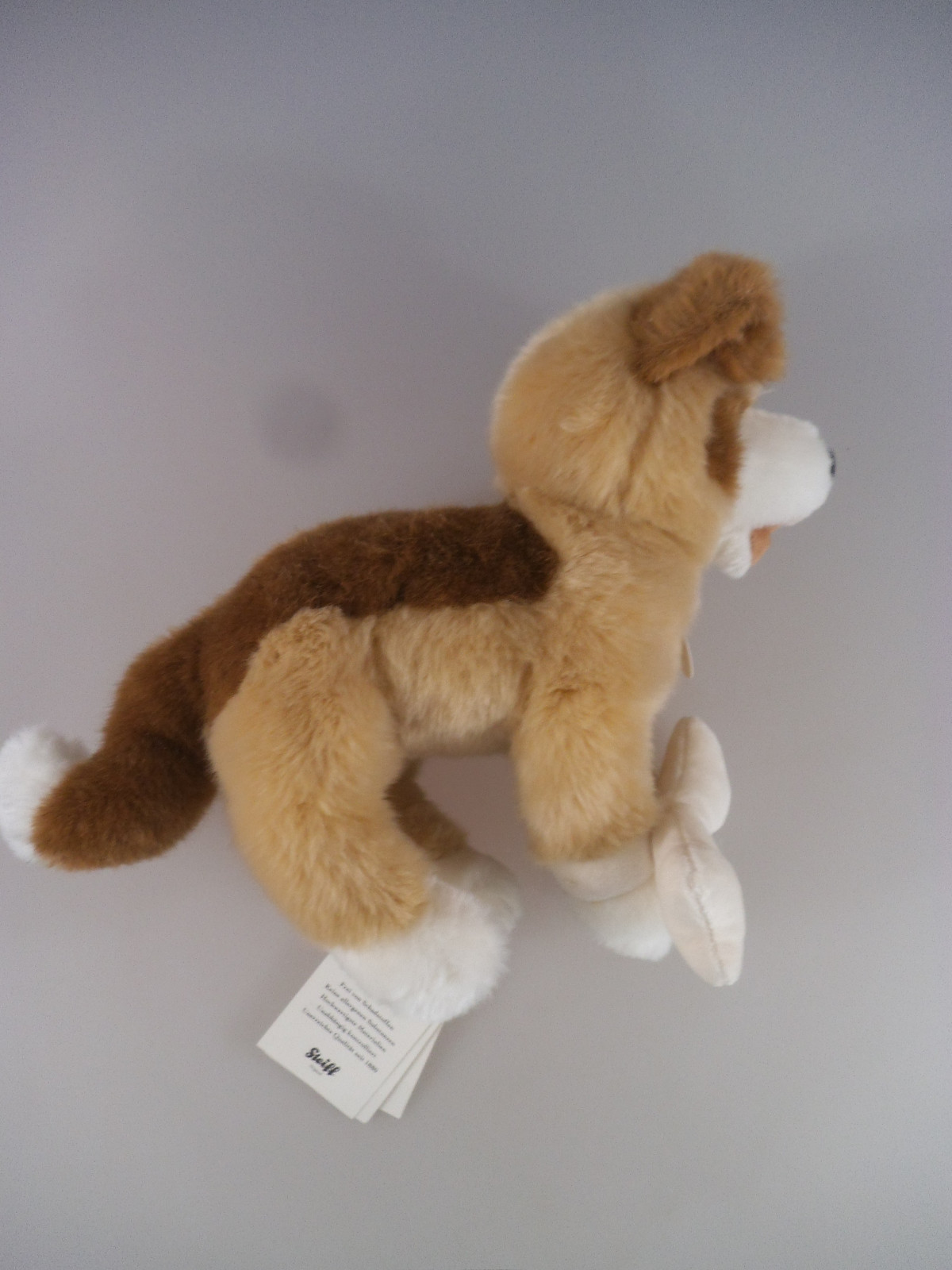 Steiff ゴールデンレトリバー　Rico Steiff Rico Golden Retriever Plush Dog - Entertainment Earth