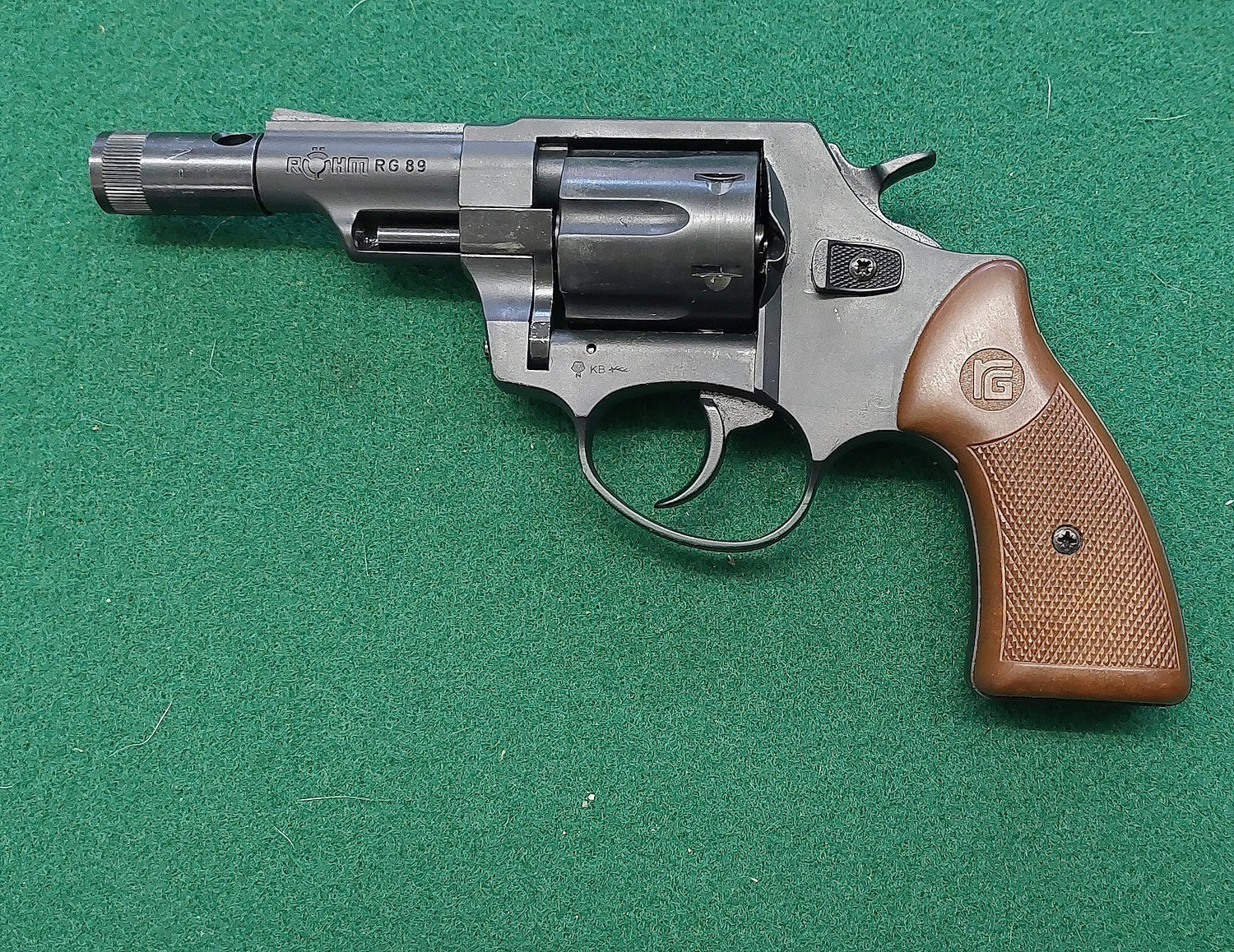 Röhm RG 89 cal. 9mm K alte PTB 451 inklusive Koffer, Abschussbecher und ...